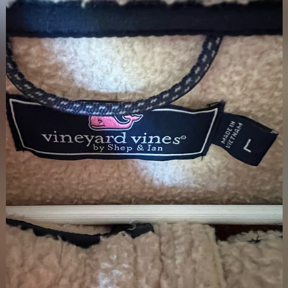 Vineyard Vines Pullover - image 3